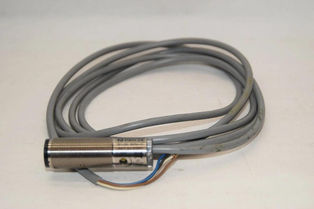 (NEW) PEPPERL + FUCHS OBS4000-18GM60-E5 87800 10-30Vdc 100mA Visolux Sensor