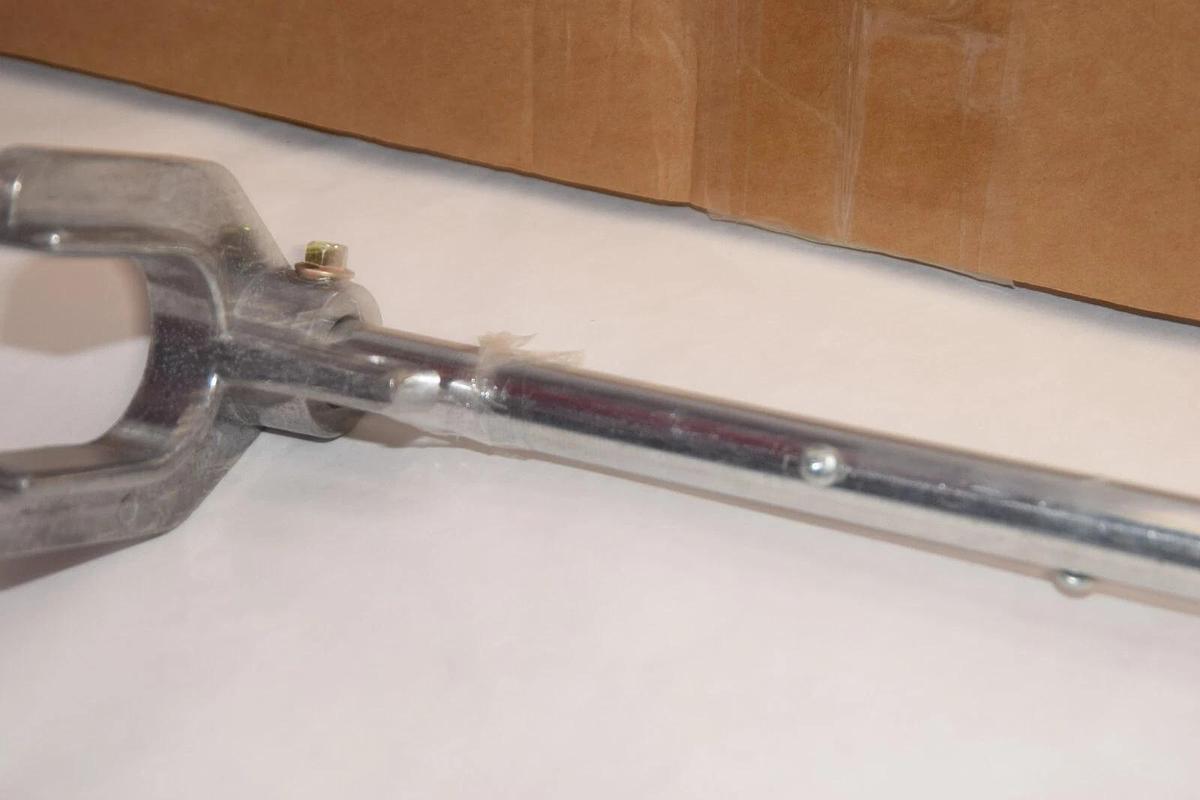 (NEW) HITTITE 36" Chain Link Drop Rod for Dble Gate, Pull Style Chain Link Fence