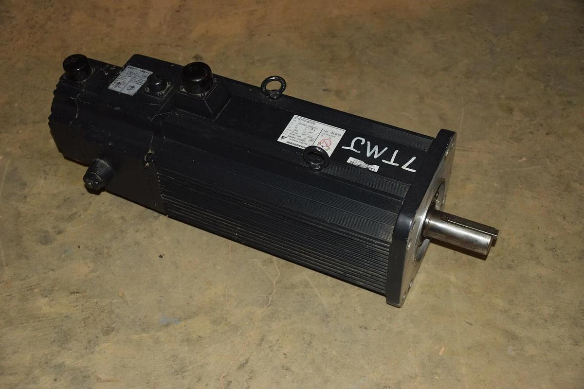 YASKAWA Servo Motor  USAMED-30MS2TD 3kW Encoder UTMAH-B15BSB