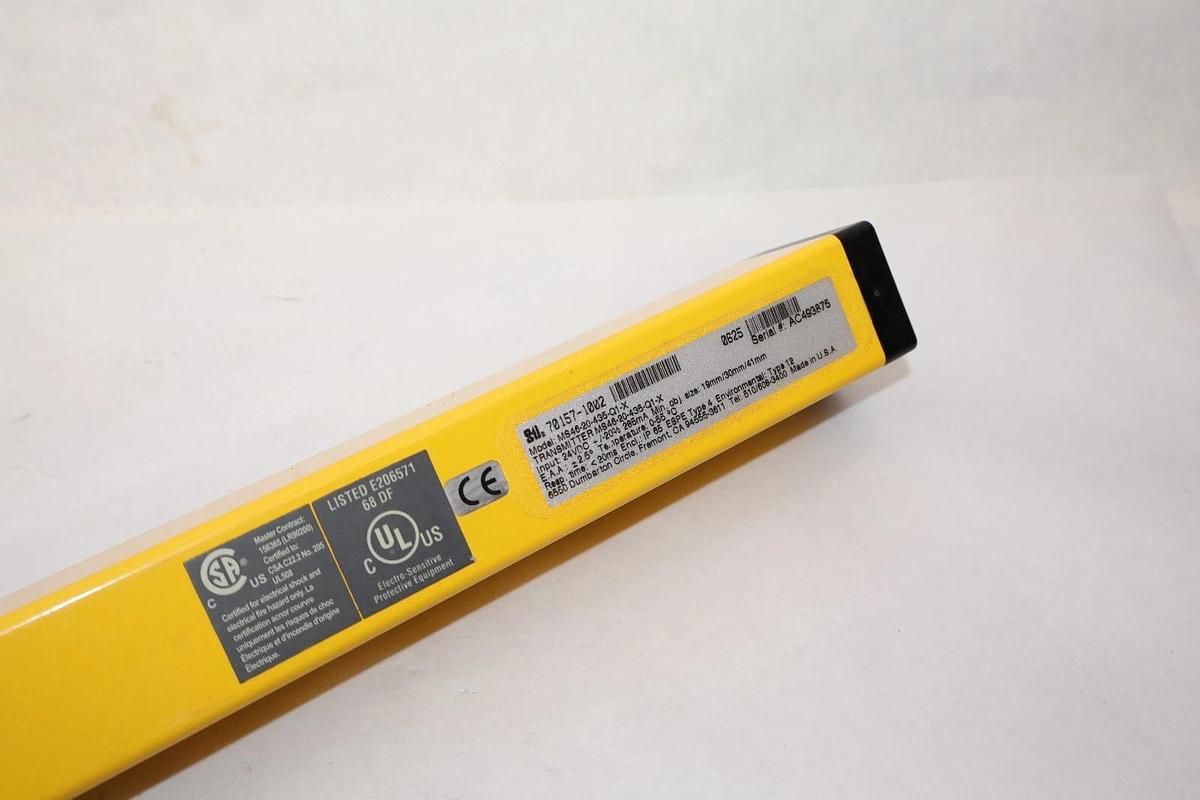 (NEW) STI MS46-20-435-Q1-X , 70157-1002 Transmitter Light Curtain