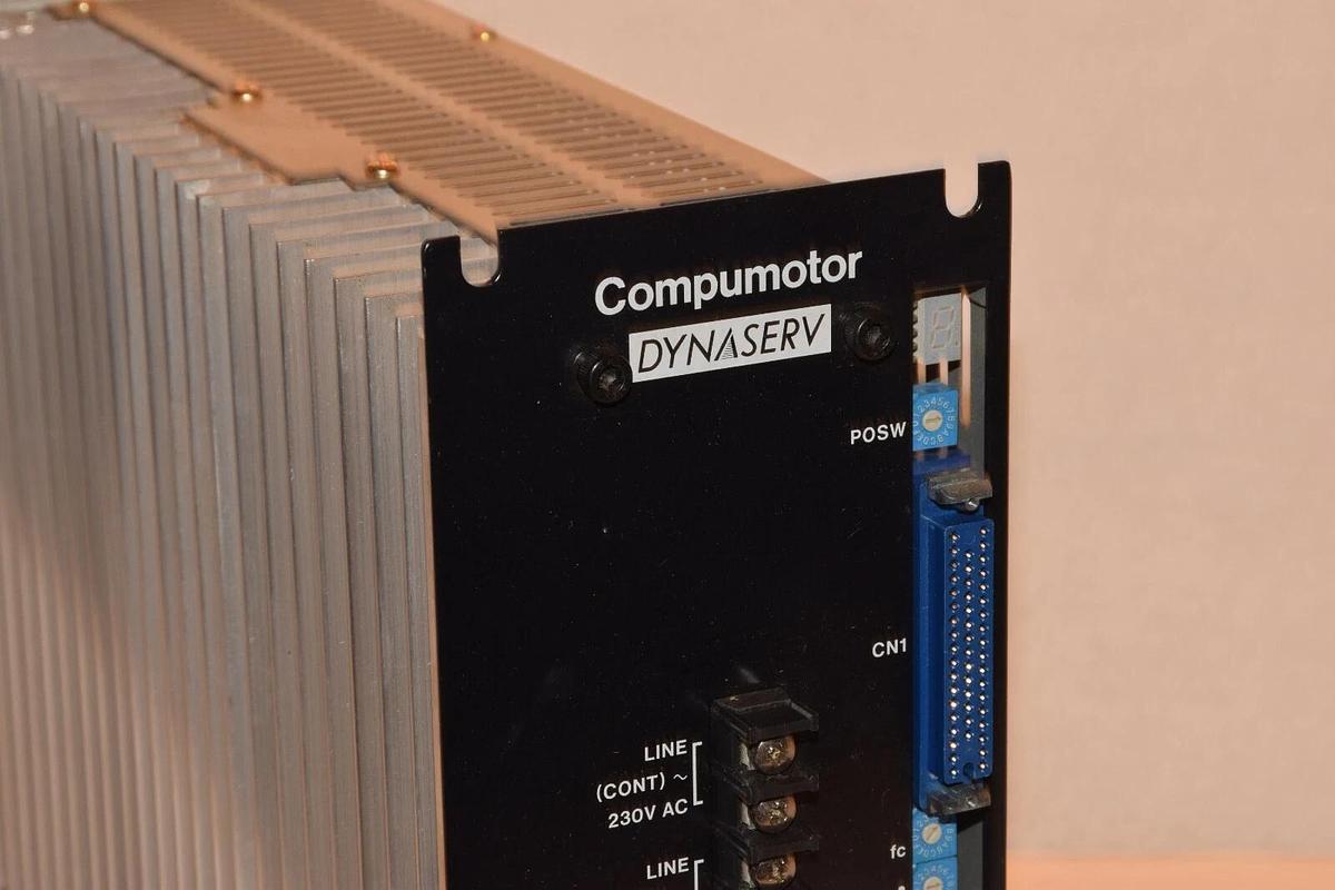 Used YOKOGAWA SR1045B62 4SN DC Servo Actuator drive Parker COMPUMOTOR DYNASERV