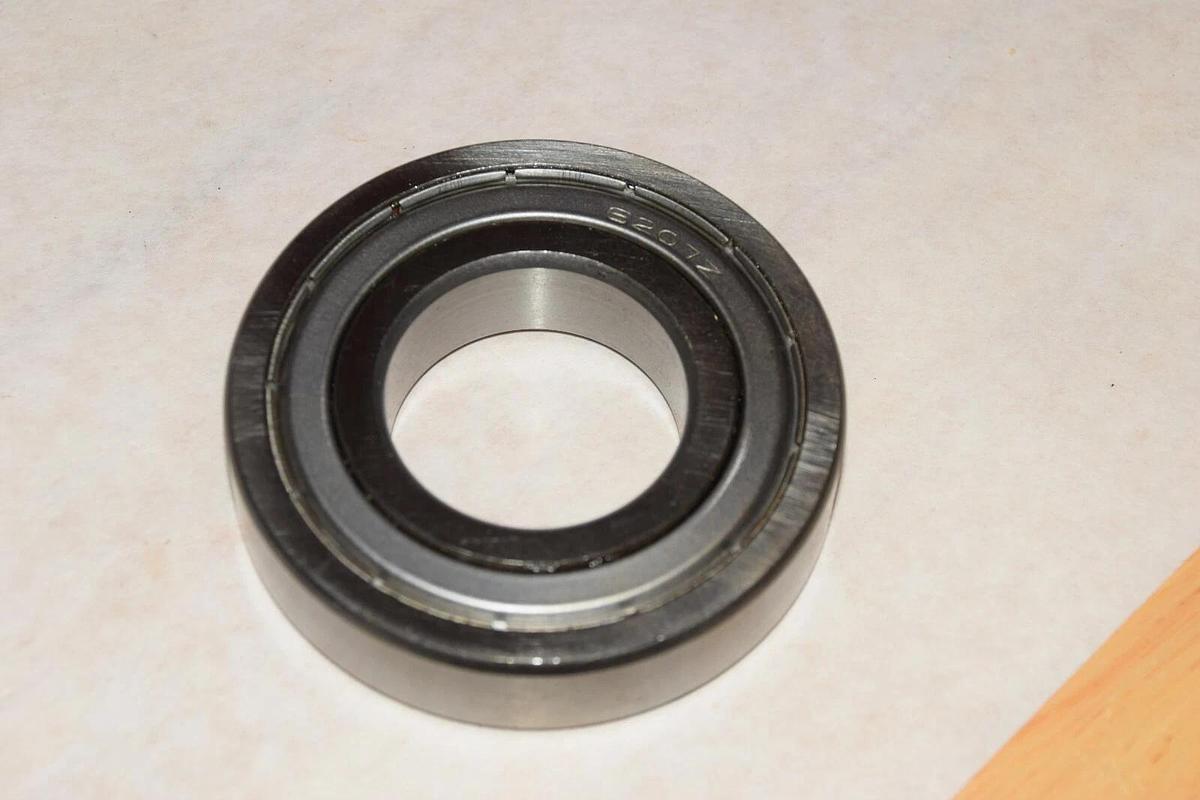 NEW NO NAME 6207Z SEALED BEARING