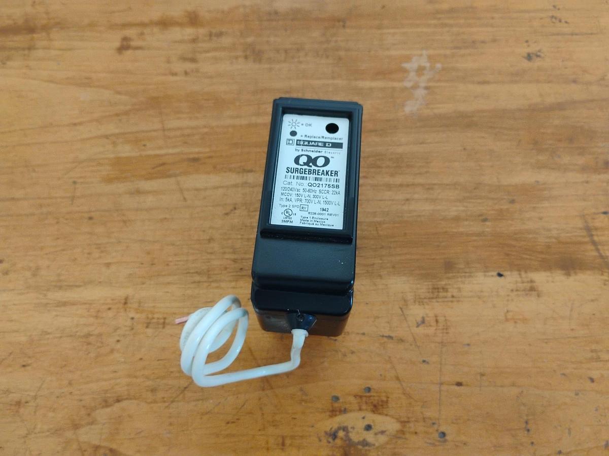 Used Square D MA1IMA12 120V Type MA Surgelogic Surge Protective Device