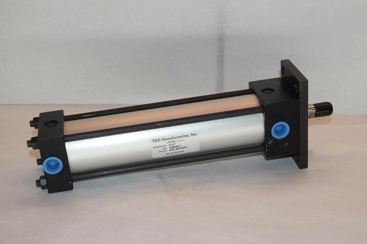 NEW TRD MANUFACTURING INC. CYL-6371674 2" BORE 7" STROKE PNEUMATIC CYLINDER
