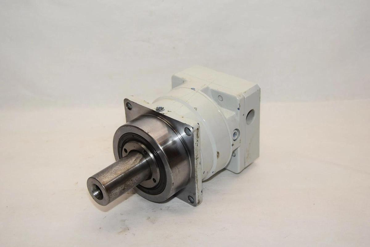 Used ALPHA SP100-MF1-7 SP 100-MF1-7 7:1 Ratio 1-1/4" Shaft Gearhead