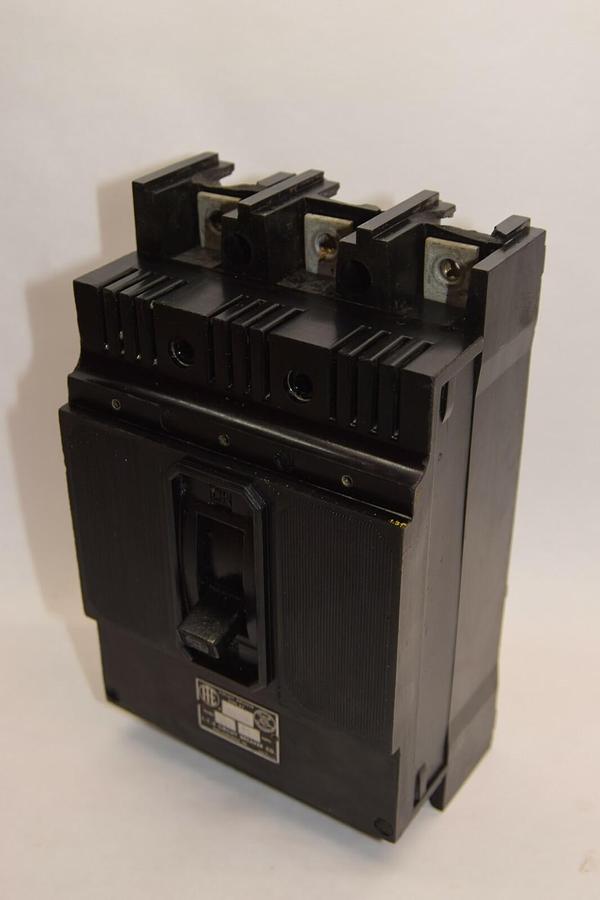 Used ITE TYPE ET 600Vac Frame 100 70A 70 Amp A 3 Pole Circuit Breaker