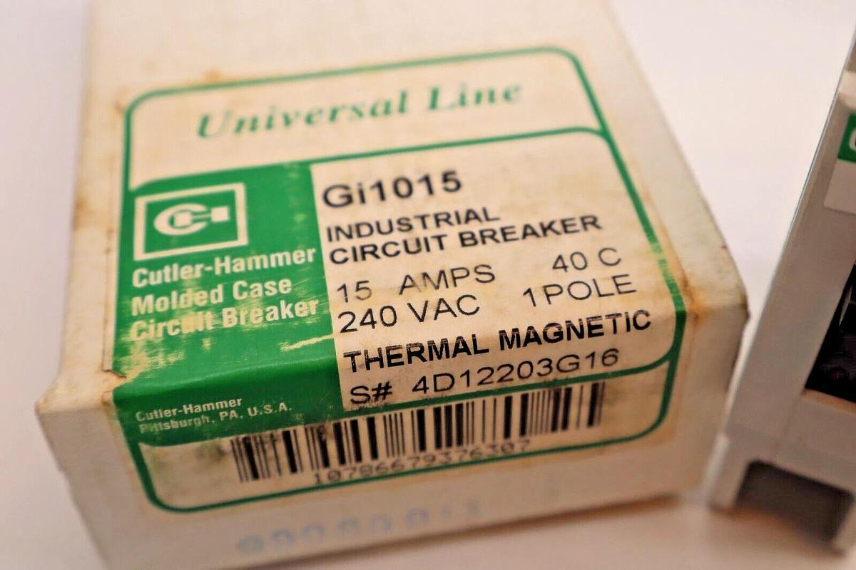 Cutler Hammer Molded Case Circuit Breaker Gi1015 15 Amp 15A 240v 1p 1 pole (NEW)