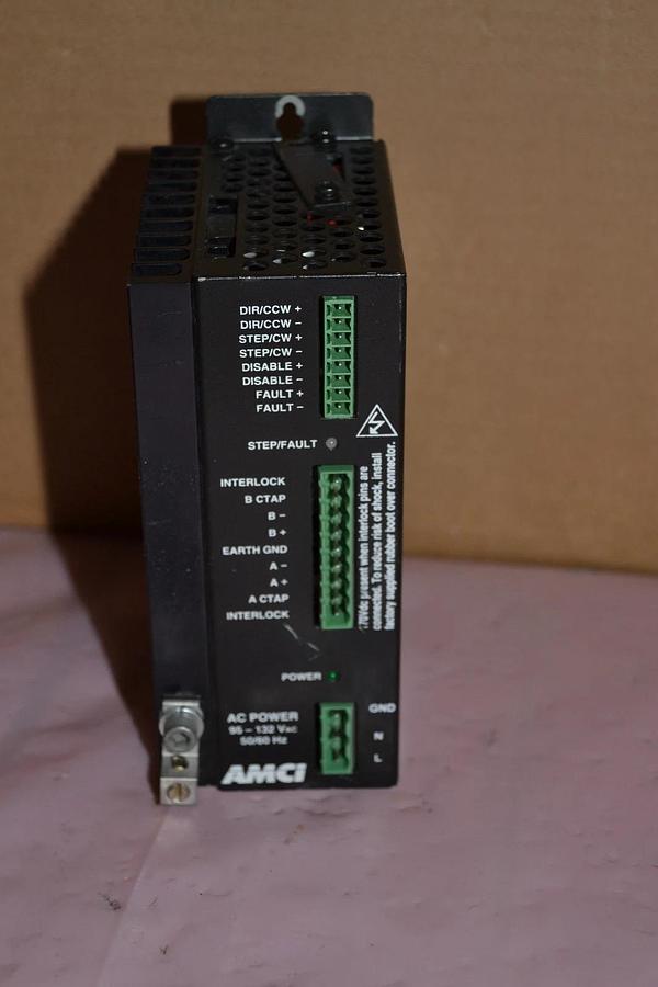 Used AMCI ADVANCED MICRO CONTROLS SD17040 1 PHASE 120VAC 50/60Hz STEPPER MOTOR DRIVE