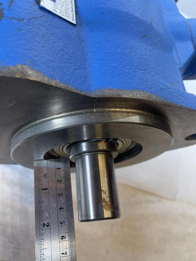 Used Vickers PVB20-LSFW-20-CM-11 LH ROTATION  20 GPM Hydraulic Piston Pump "Rebuilt"