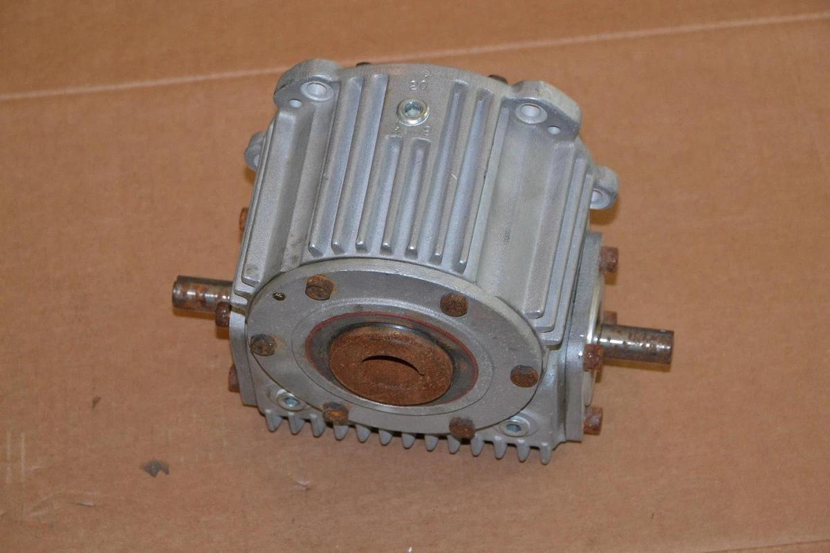 Industrial Motion Control Camco Ferguson Gear Box Size 2.625 Ratio 20 NEW