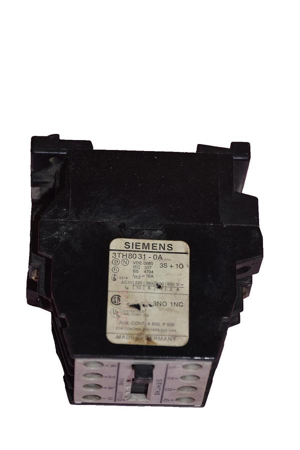 Used Siemens Relay 3TH8031-0A 3TH80310A 3TH8031 0A 16A 16 A 31E