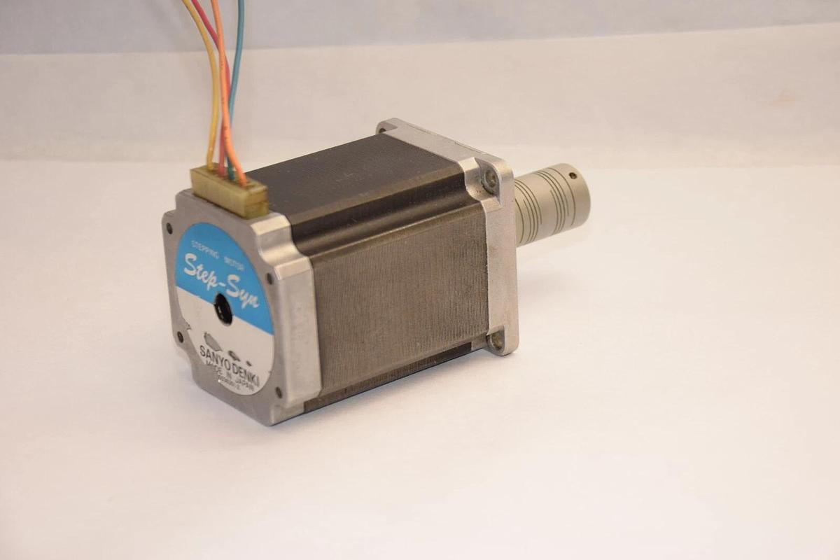 Used SANYO DENKI 6036301-2 , 60363012 Step-Syn Stepping Motor