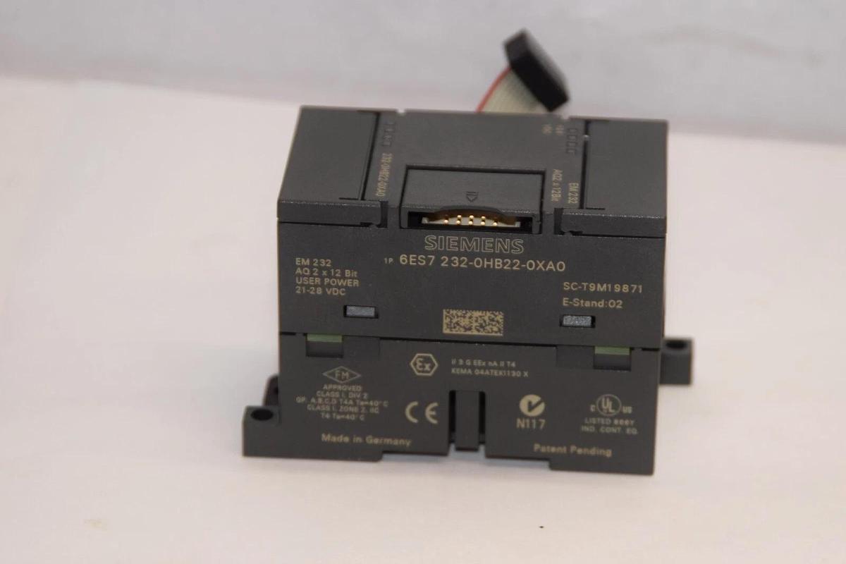 Used SIEMENS 232-0HB22-0XA0 , 6ES7 232-0HB22-0XA0 24Vdc Analog Output Module