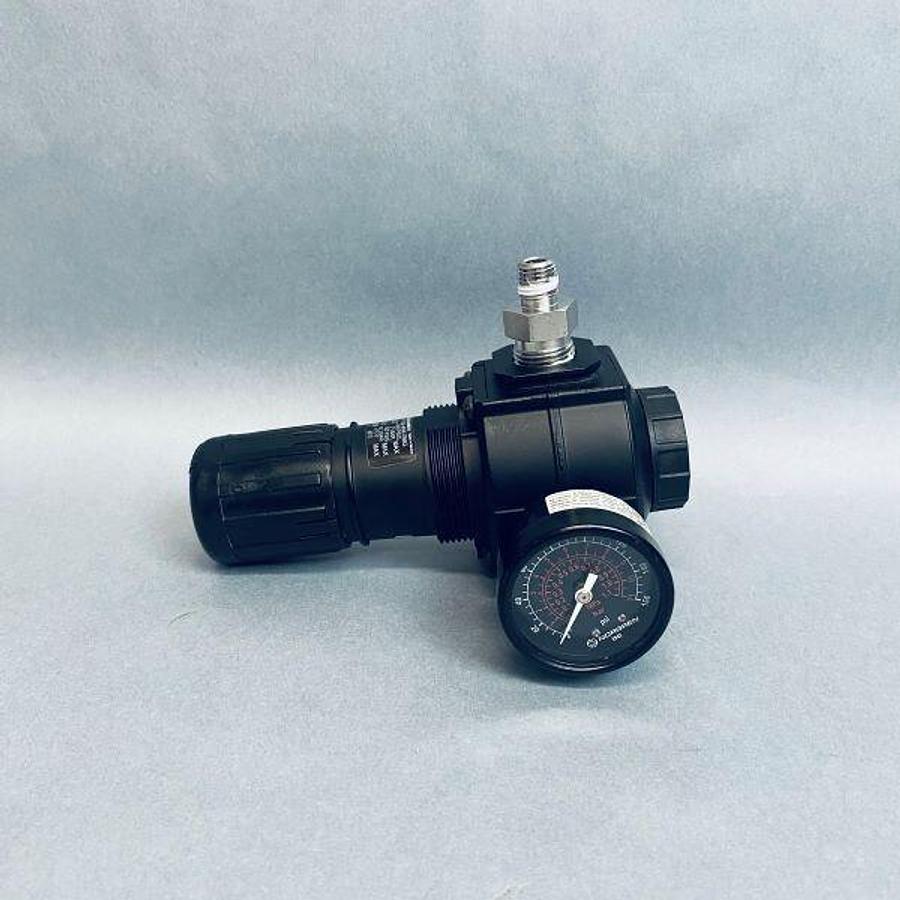 (NEW) NORGREN R07-102-RNEA Regulator with Meco 100 0-15psi Gauge