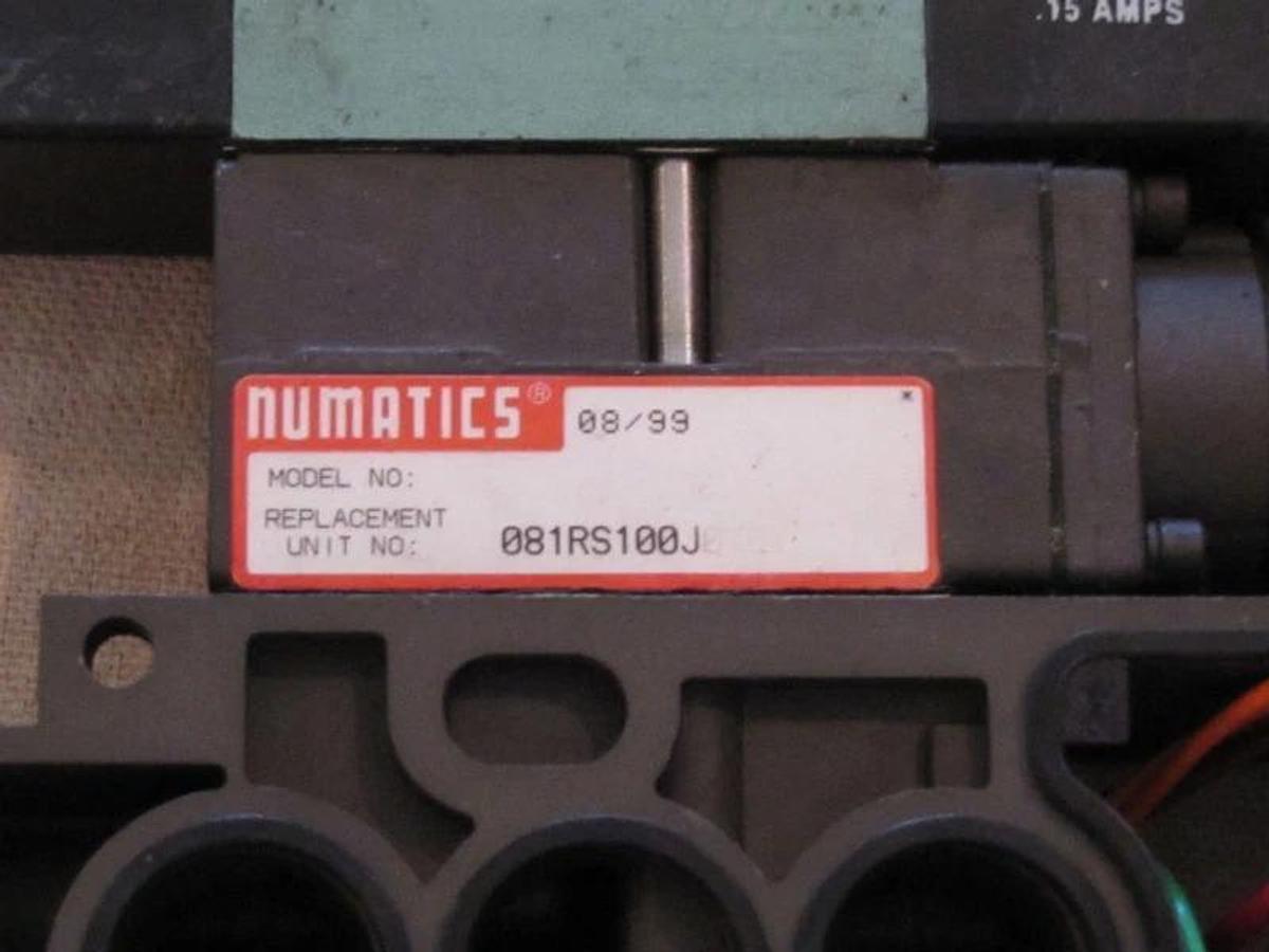 Used Numatics Valve Regulator Gauge  082SS415K019M 081RS100J