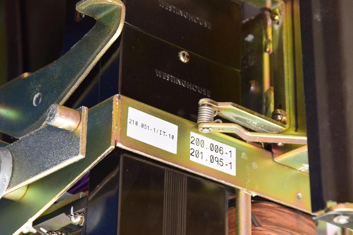 Used Westinghouse Air Circuit Breaker Type DB15 225 Frame Size 600VAC  (New)