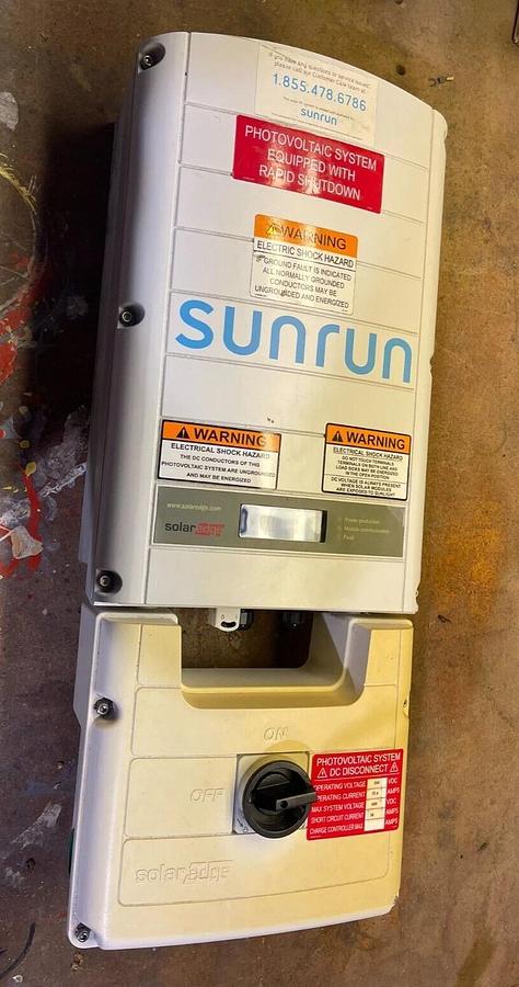 Used Solar Edge Sunrun Non Isolated Photovoltaic Inverter SE7600A-US 8350W