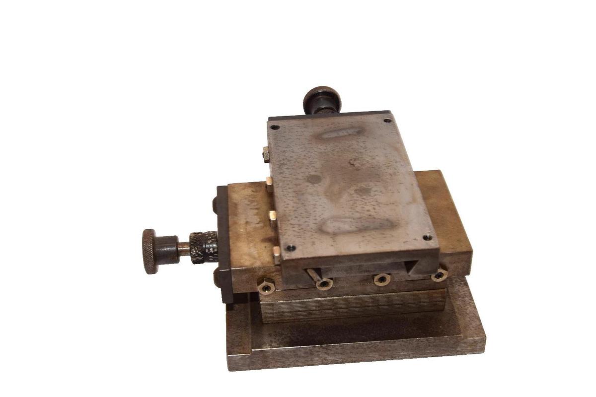 Used Russell T. Gilman L3-5-I-M-L , L3-5-1-M-L Precision Slide Lead Screw Slide