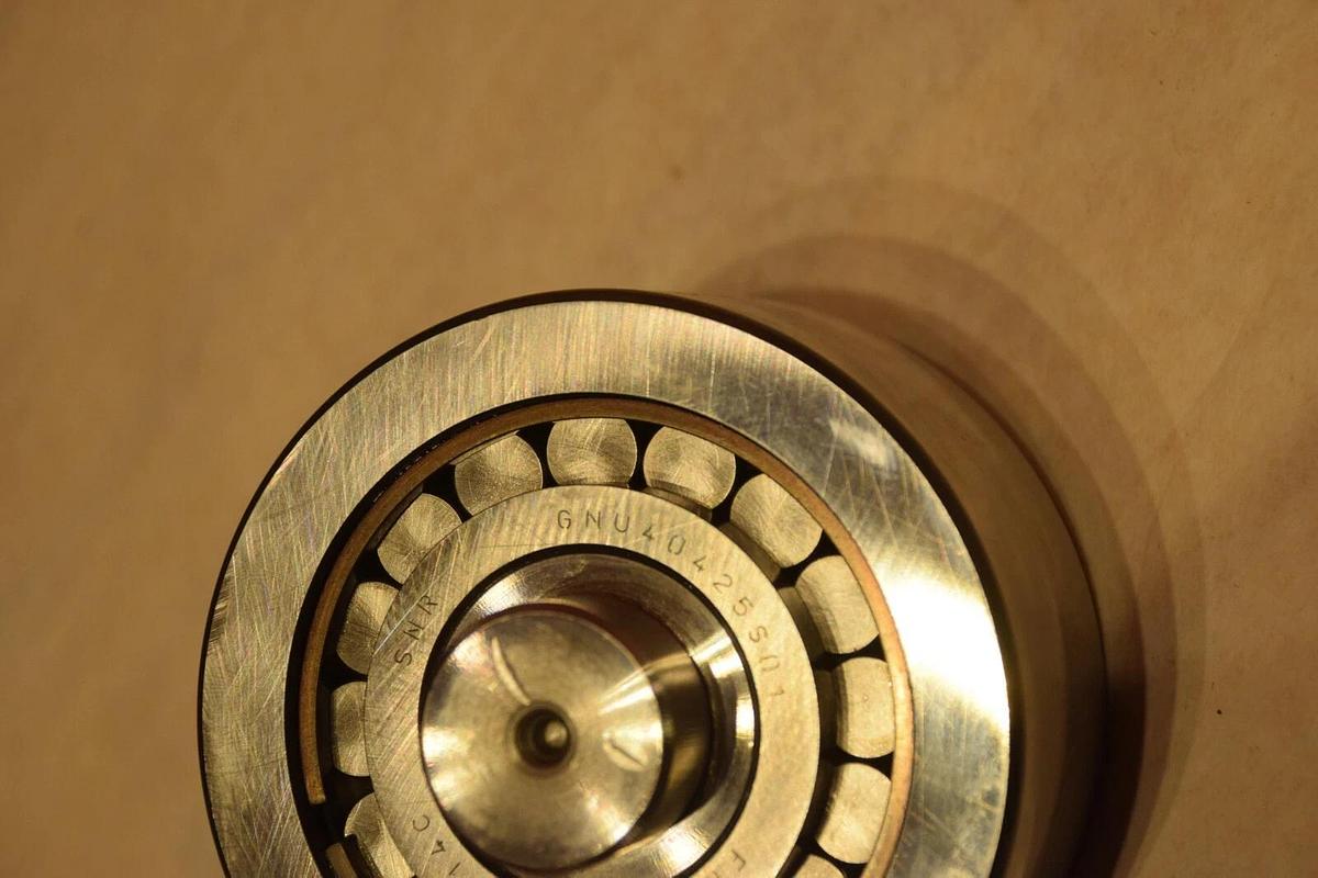 NEW SNR GNU40425S01 CYLINDRICAL ROLLER BEARING