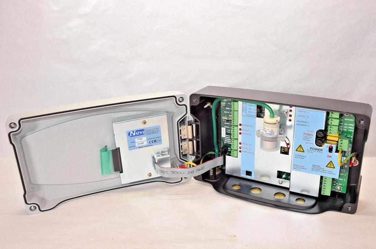 Used Novatech Controls Oxygen Transmitter 1732 100-240V