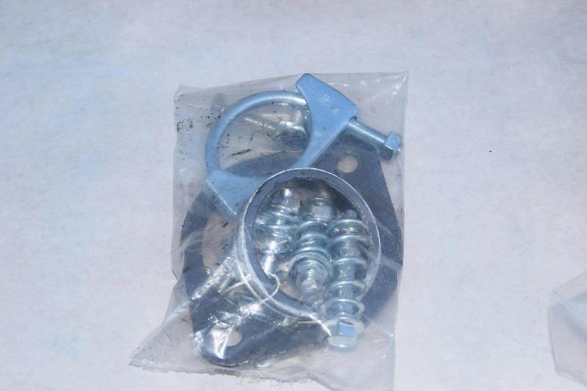 (NEW) Front Catalytic Converter G666-G33001347 For 00-07 Chevy 03-06 CMC Yukon