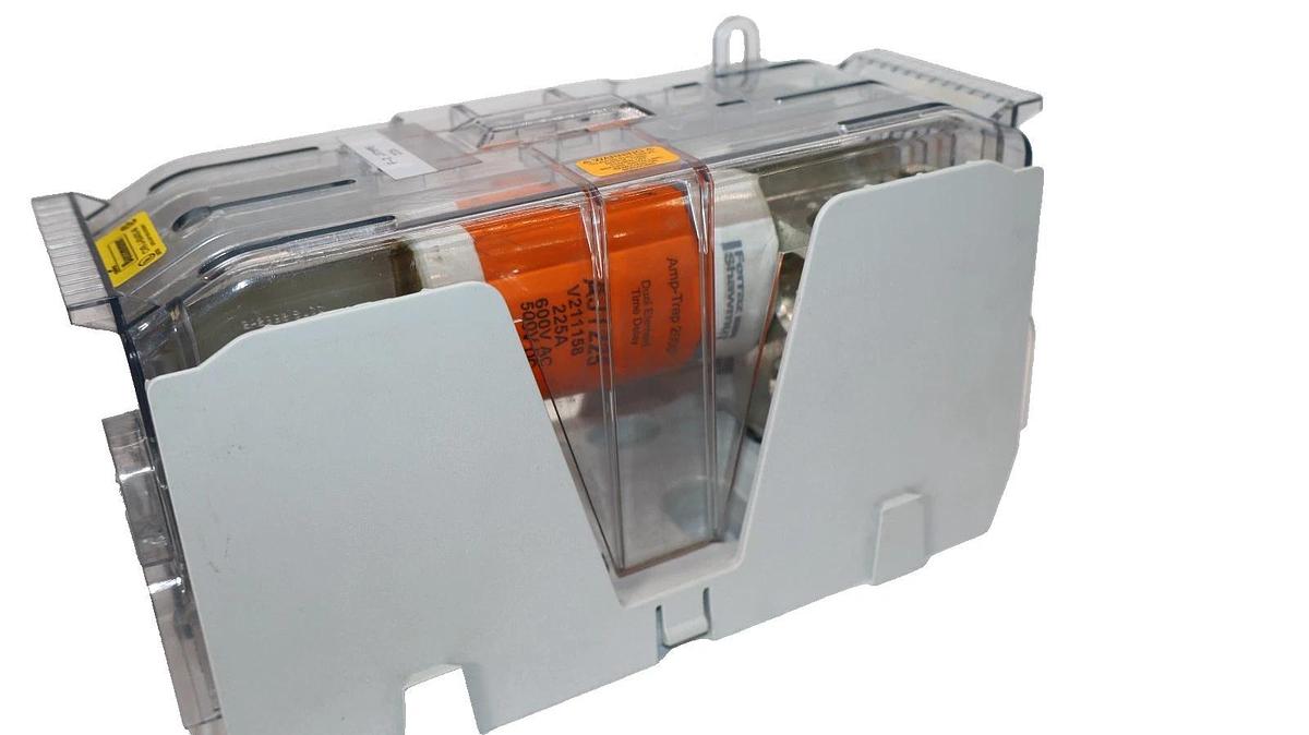 Used Eaton Bussmann Power Distribution Fuse JM60400-1MW26 CVR-J-60400-M AJT225 225a