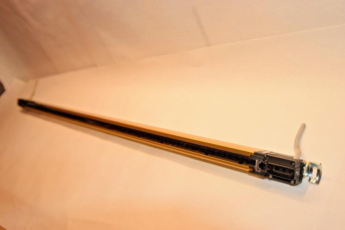 Used SUNX SF4B-H48-01 D V2 Receiver Safety light curtain Matsushita Electric PANSONIC