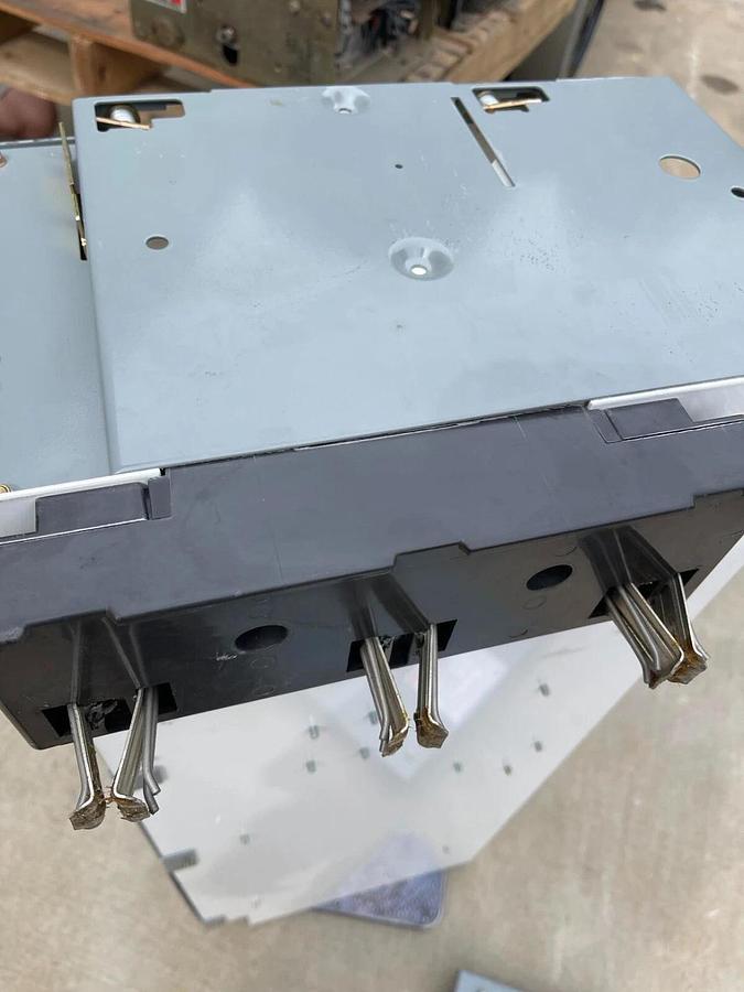 Used ALLEN BRADLEY Motor Control Center MCC Unit 2100D-FJC-24J M-521787 2100