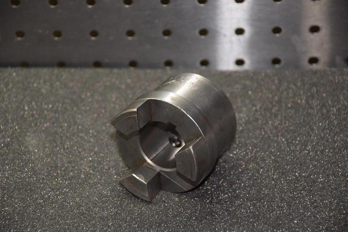 (New) Boston Gear FC25 1-1/4 Coupling Hub 08280