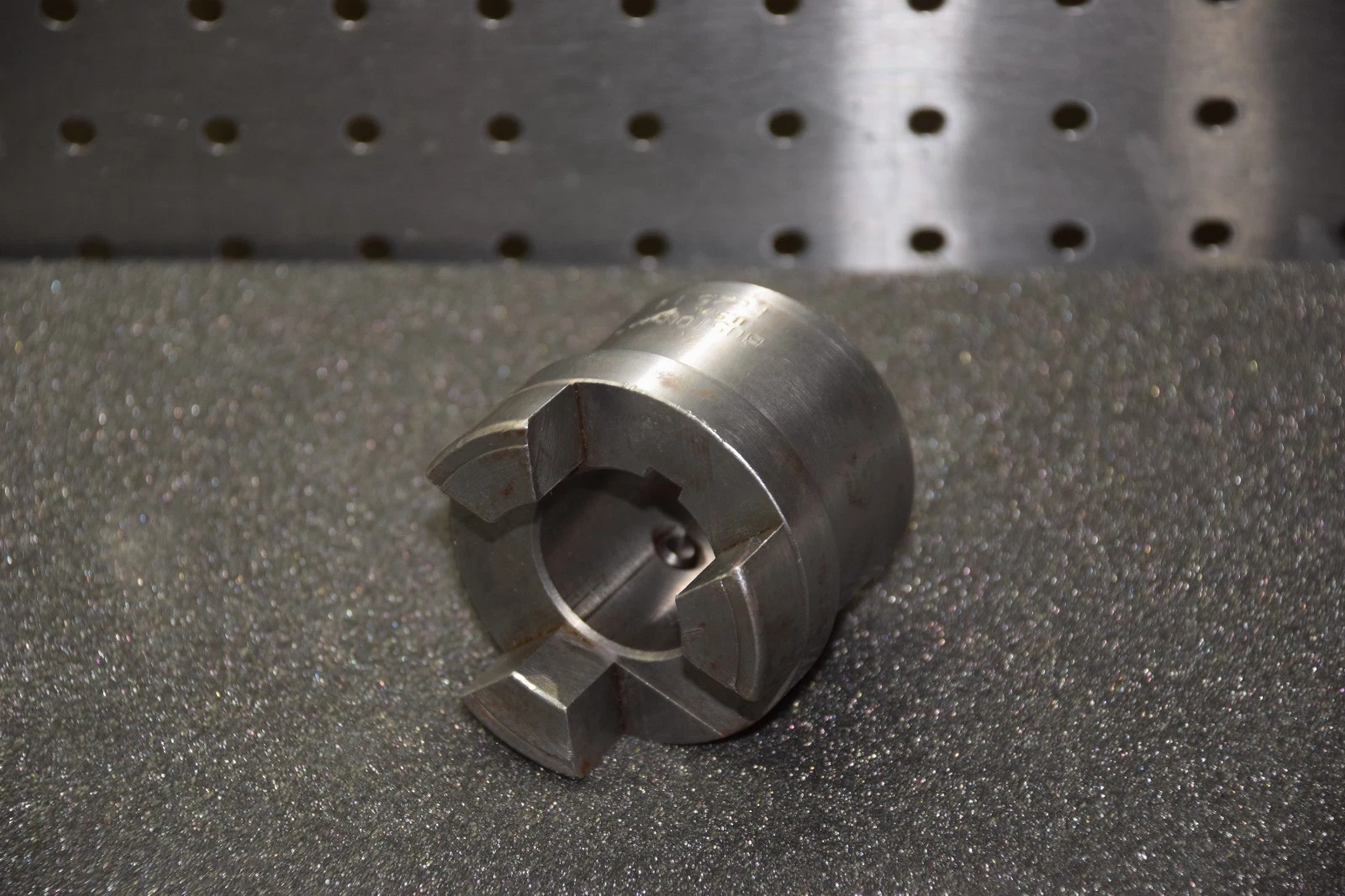 (New) Boston Gear FC25 1-1/4 Coupling Hub 08280