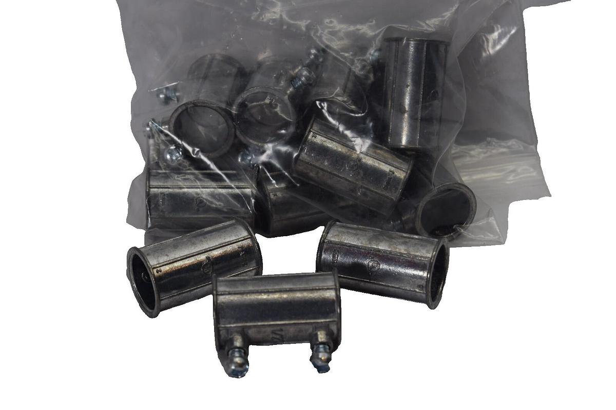 (Lot of 14) 1/2" EMT Set Screw Type Conduit Coupling Approx 1-1/2" Long (NEW)