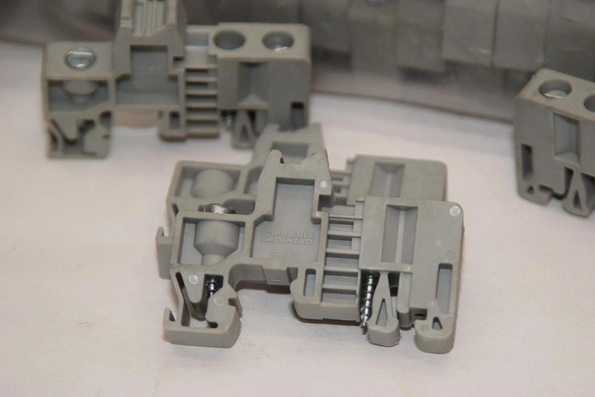 (NEW - Approx. Lot of 150) PHOENIX CONTACT E-UK End Bracket Terminal Block