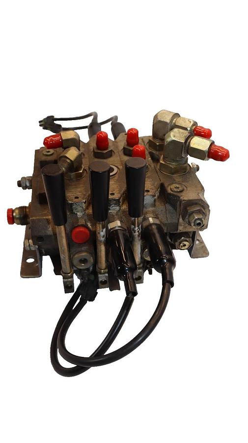 Used Altec 3 Hydraulic Valve 3 Spool Valve Block DB5195.800 8220 4009 8178