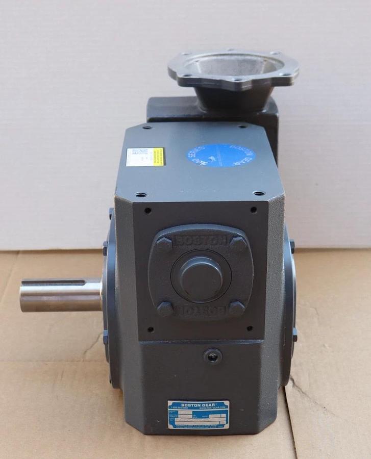 BOSTON GEAR Gear Box Speed Reducer FWC732-100E-B5-G FWC732100EB5G 100:1 *REFURB