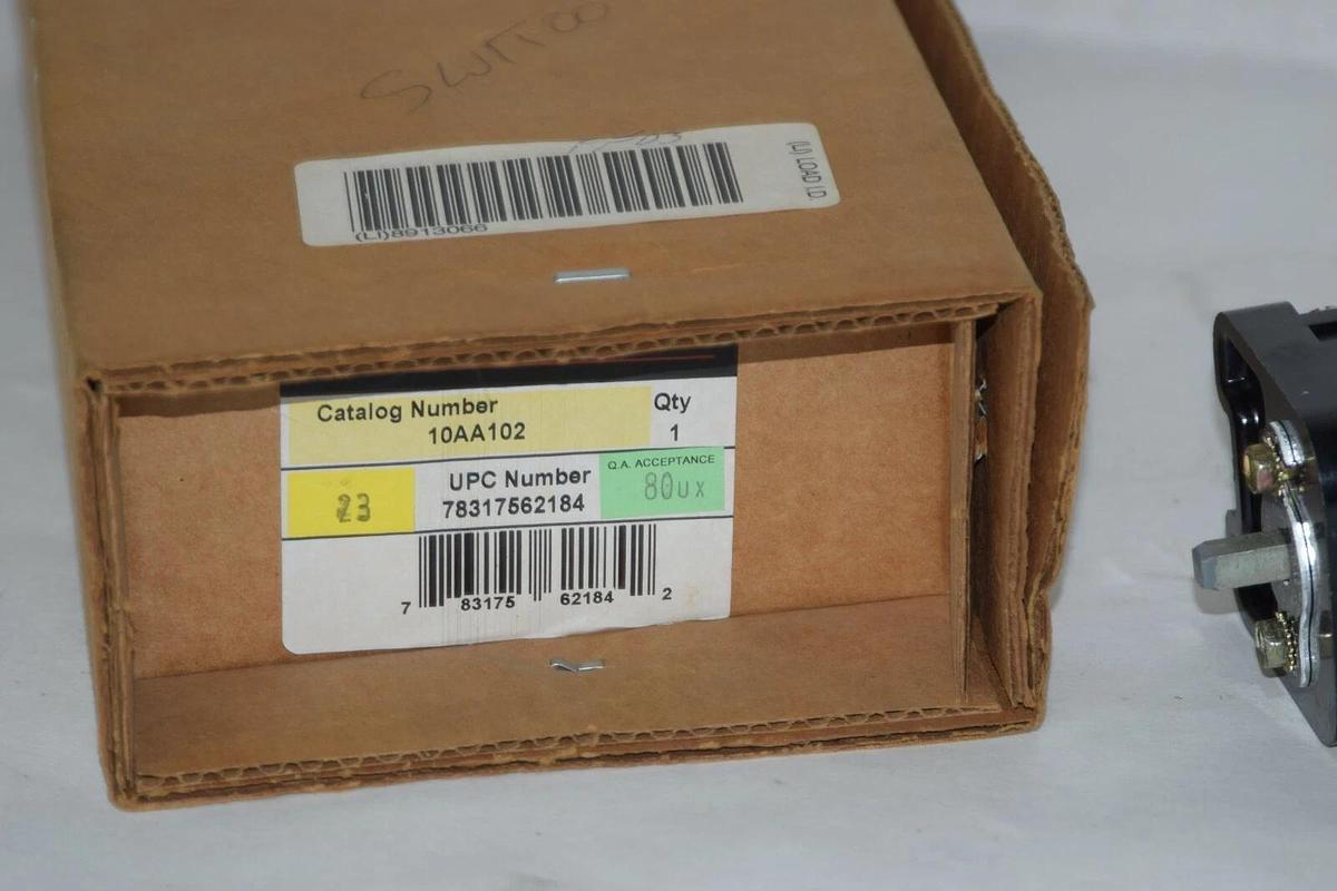 (New) GENERAL ELECTRIC BREAKER CONTROL SWITCH TYPE SBM , 10AA102  SBM10AA102