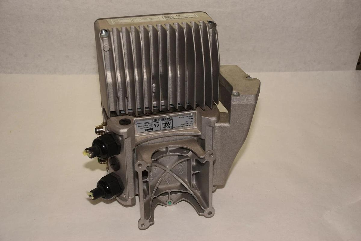 Used Lenze Decentralised Driver Motec 8400 VFD E84DGDVB37142PS E84DGVN1E 400/480v