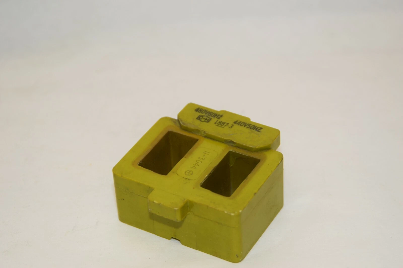(NEW) CUTLER HAMMER N-3044 N3044 440/480v 440 480 Volt Coil