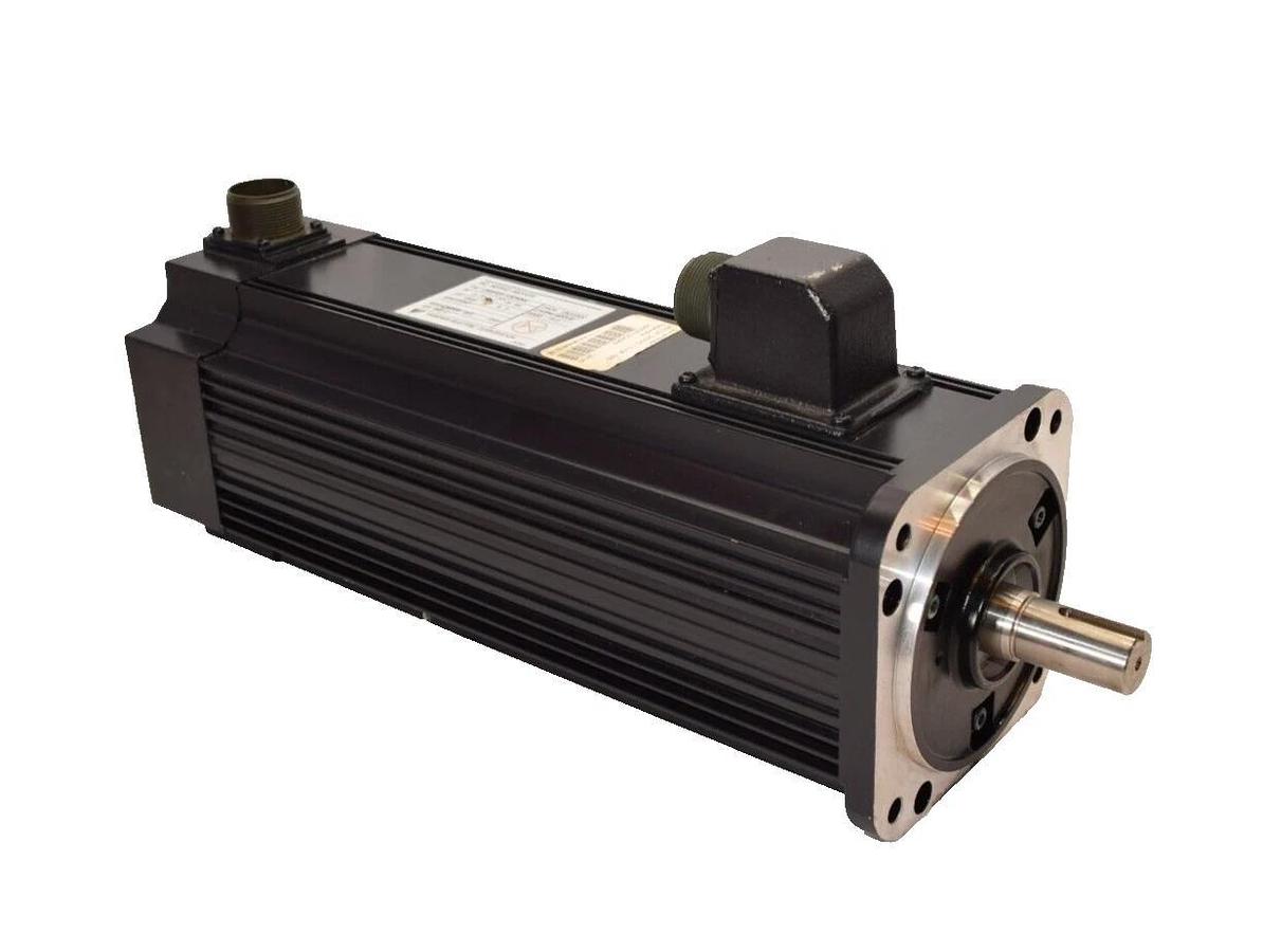 Used Yaskawa AC Servo Motor USAFED-13CA2KE 1.3kW w/ UTOPH-600VB encoder