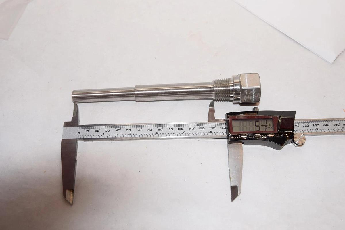 (NEW SW CONTROLS HT23189CC CRN HAST C Approx 5.5" Deep 1/2" NPT ID OD Thermowell