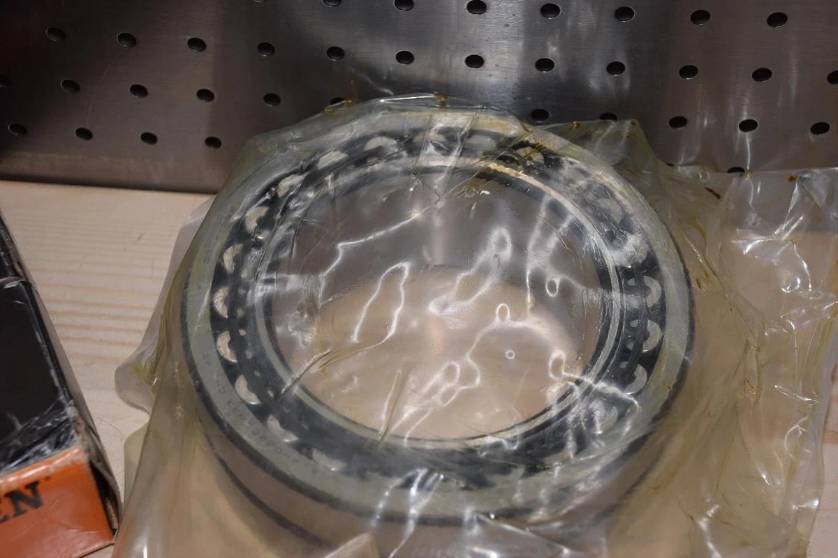 TIMKEN 24022 EJ W33 C4, SPHERICAL ROLLER BEARING, 24022EJW33C4 (New)