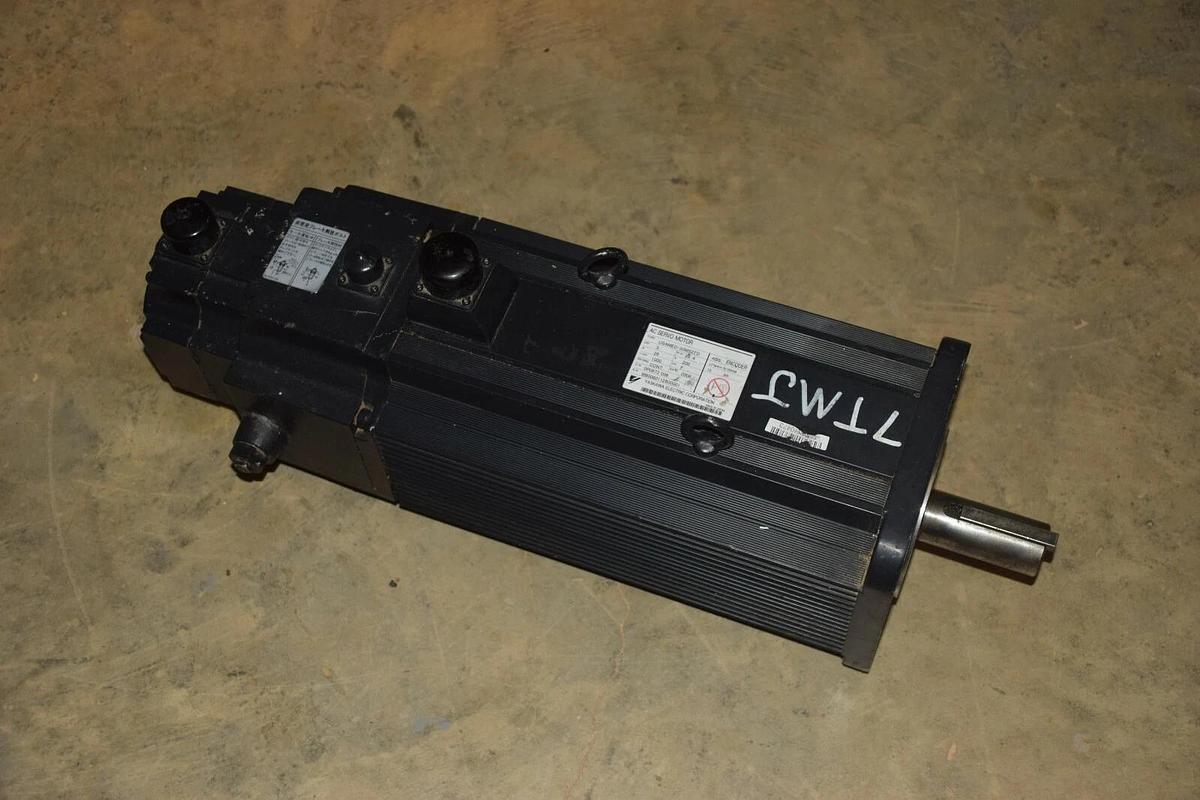 YASKAWA Servo Motor  USAMED-30MS2TD 3kW Encoder UTMAH-B15BSB