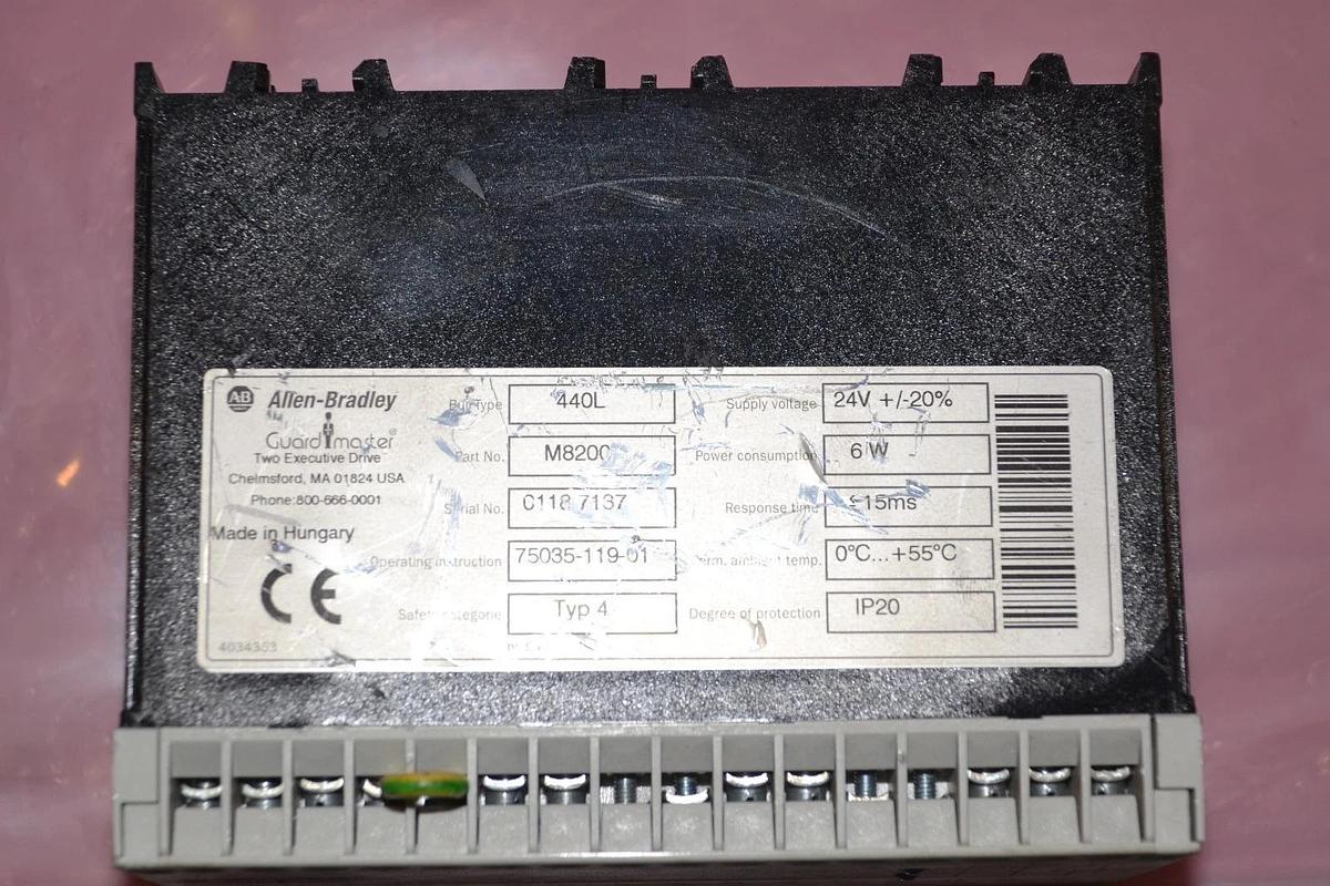 Used ALLEN BRADLEY GUARDMASTER 440L-M8200 440L8200