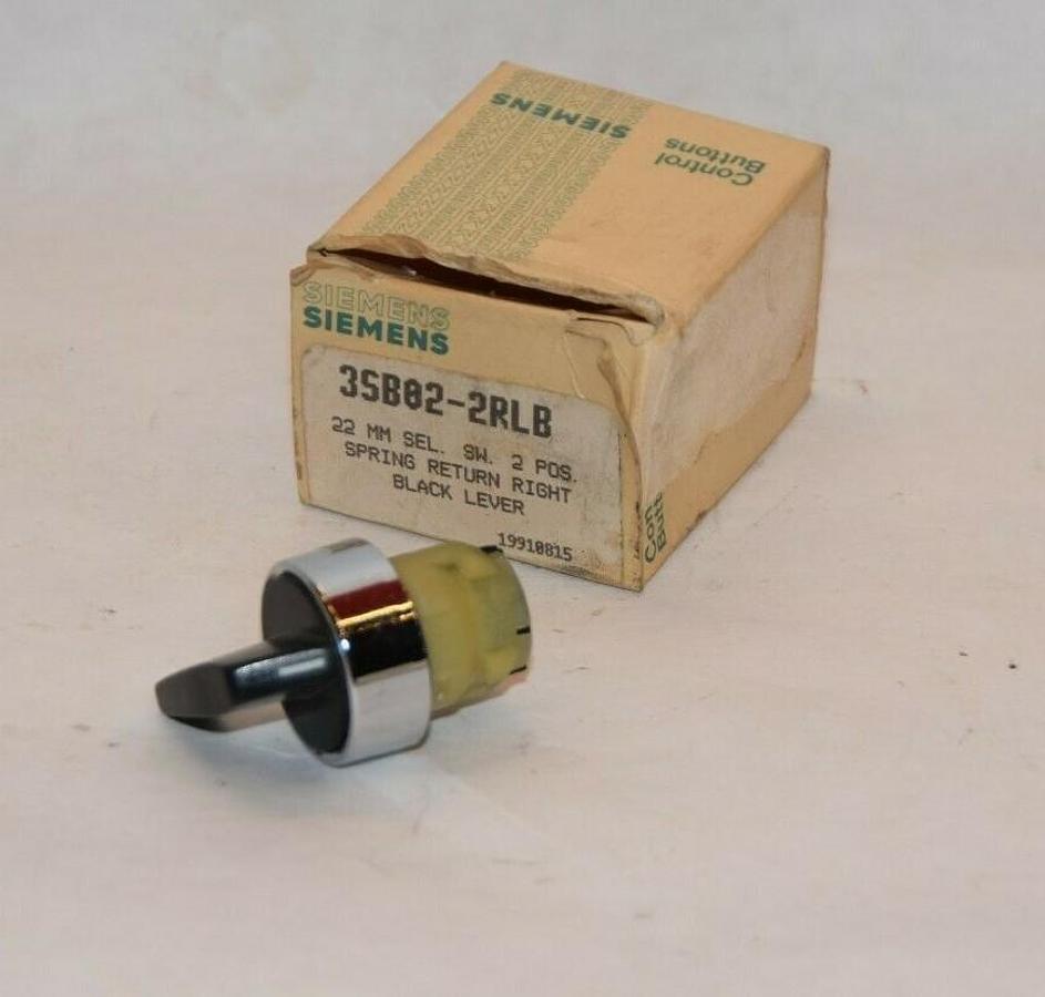 (NEW) SIEMENS 3SB02-2RLB 22mm 2POS Spring Return Black Selector Switch