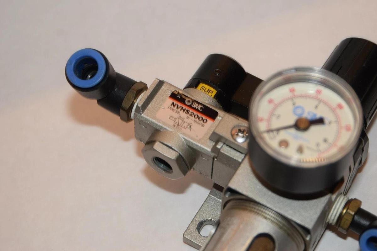 Used SMC NAW2000 7-120psi Filter Regulator With Shut-off Valve NVHS2000