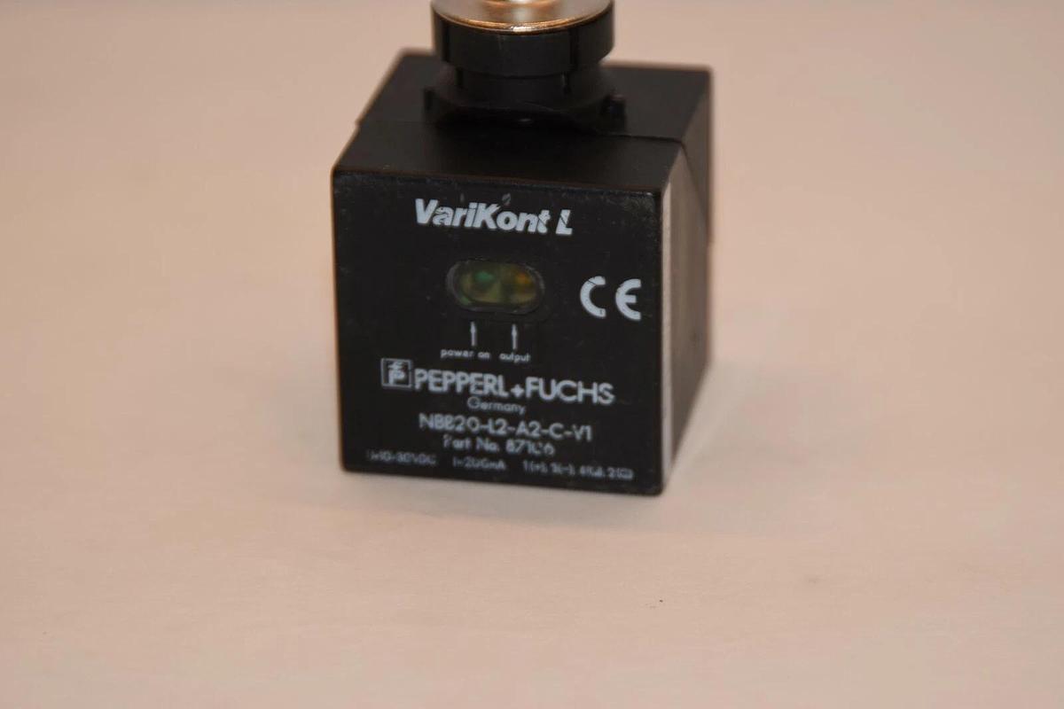 (NEW) PEPPERL + FUCHS NBB20-L2-A2-C-V1 Part No 87106 Prox Sensor *No Hardware*