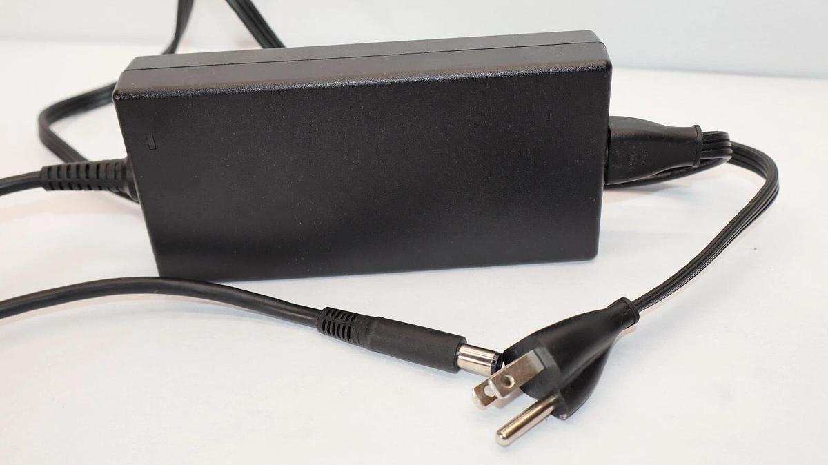 Used DELL LA180PM180 100-240V 2.34A , 180W AC Adapter