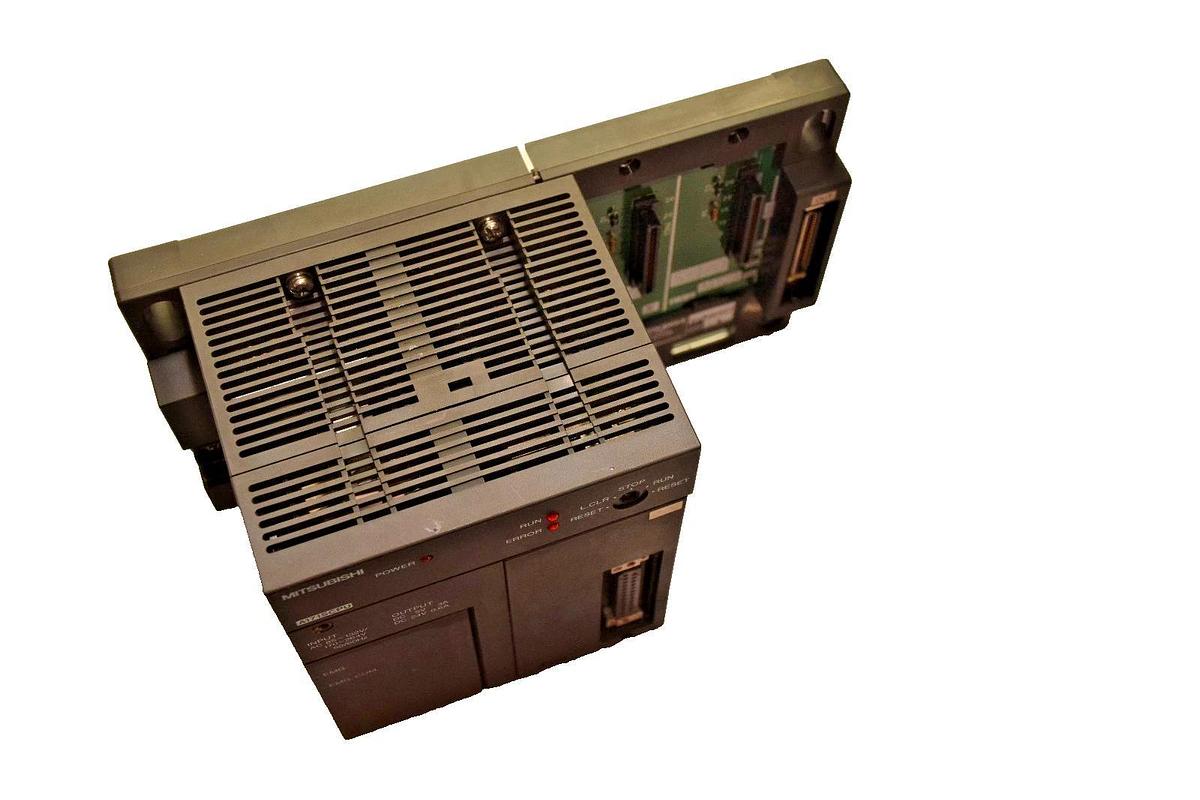 Used MITSUBISHI A171SCPU 100/200V 50/60Hz MOTION CONTROLLER W/ BASE UNIT A172B