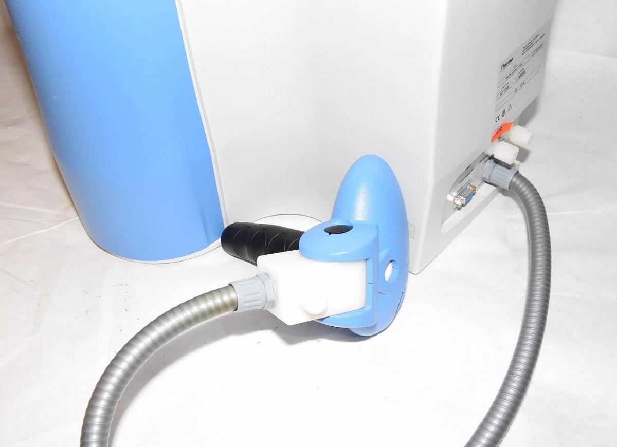 Thermo Fisher Scientific GenPure Pro UV-TOC 48v 120w 50131948 NEW cosmetic crack