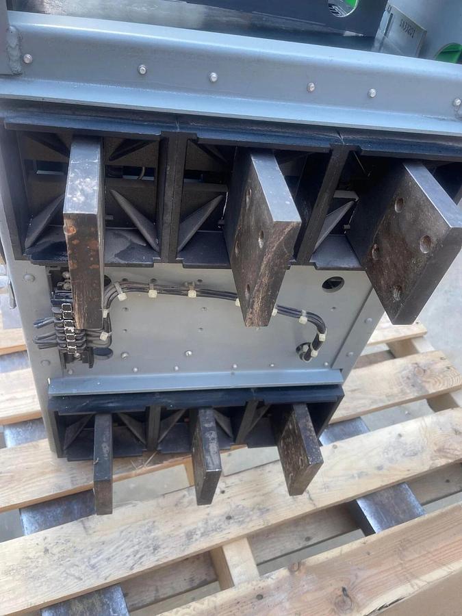 Used General Electric GE Power Breaker Circuit Breaker TS203F 2000a 2000 Amp Trip