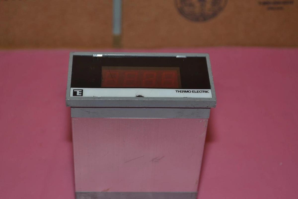 Used THERMO ELECTRIC TE 3168P10T I17244-2 115V 115 V Temp controller